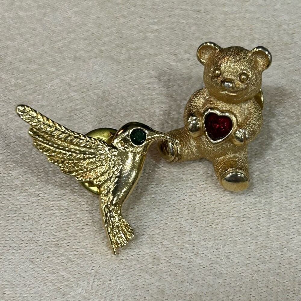 Vintage Avon Gold Tone Bear Red Rhinestone Hummingbird Green Eye Set of 2